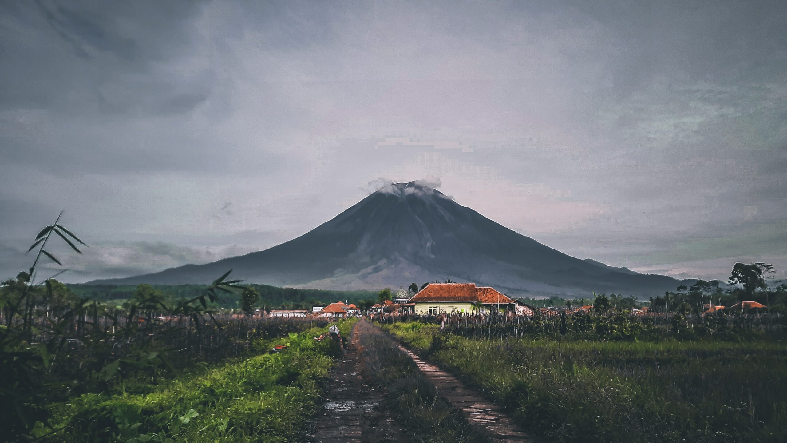 Keindahan Dan Keajaiban Gunung Semeru Di Jawa Timur